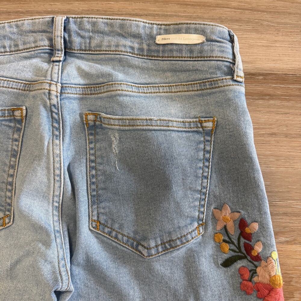 Pilcro & The Letterpress | Mid Rise Light Wash Embroidered Denim Size 26 - Picture 11 of 16